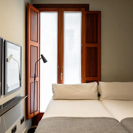 Uma Suites Barceloneta Beach-3